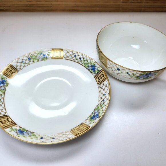 Nippon Teacup and Saucer Set Vintage Hand Painted Blue Flowers Gold Trim - Picture 4 of 11